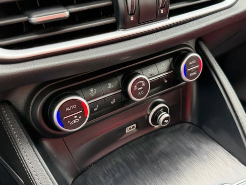 Used 2023 Alfa Romeo Stelvio Sprint RWD image 24