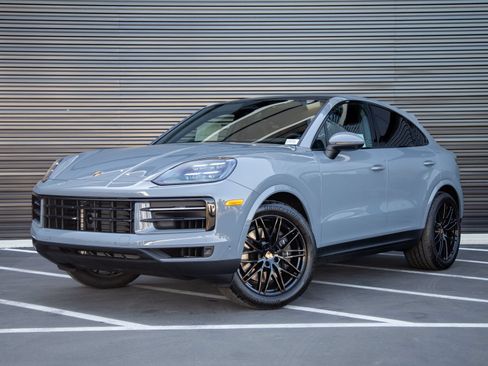 Used 2026 Porsche Cayenne Coupe AWD/4WD image 1