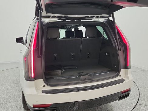 Used 2022 Cadillac Escalade Sport Platinum w/ Heavy-Duty Trailer Package image 20