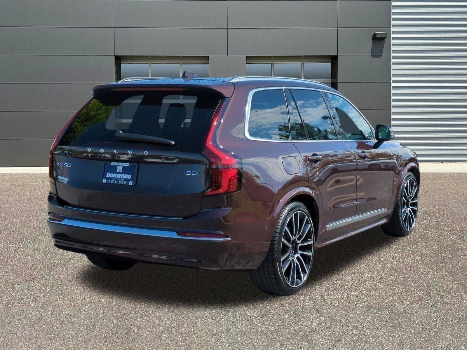 New 2026 Volvo XC90 B5 Ultra w/ Protection Package Premier AWD/4WD image 7