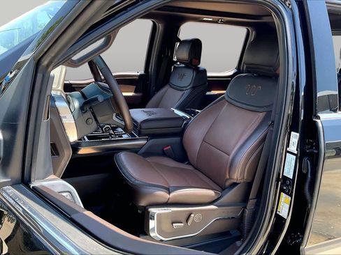 Used 2025 Ford F150 King Ranch w/ FX4 Off-Road Package AWD/4WD image 8