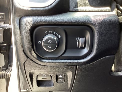 Used 2021 RAM 1500 Lone Star RWD image 26