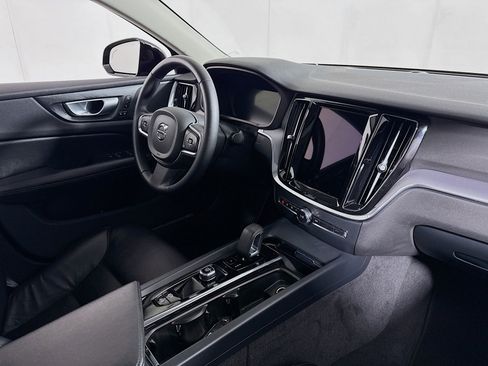 Used 2024 Volvo S60 B5 Core image 27