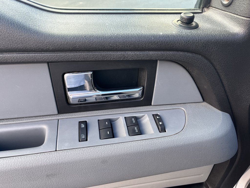 Used 2014 Ford F150 XLT w/ Equipment Group 302A Luxury AWD/4WD image 9