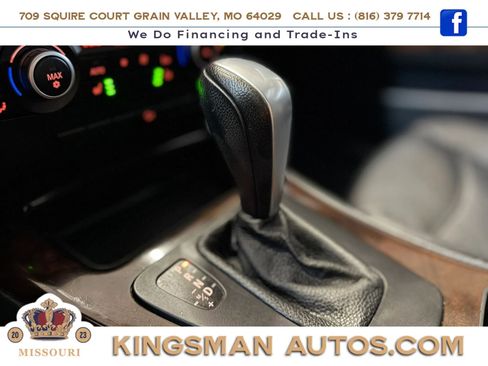 Used 2011 BMW 328i xDrive Sedan AWD/4WD image 21