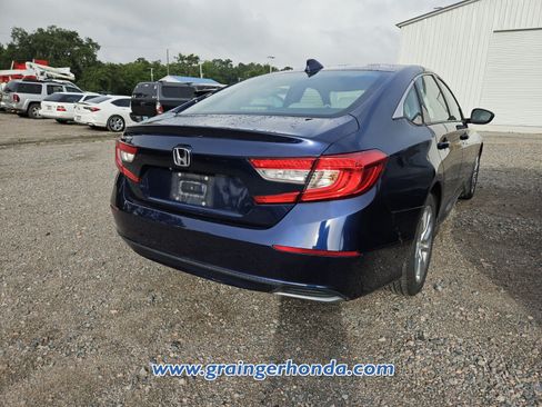 Used 2019 Honda Accord LX image 7