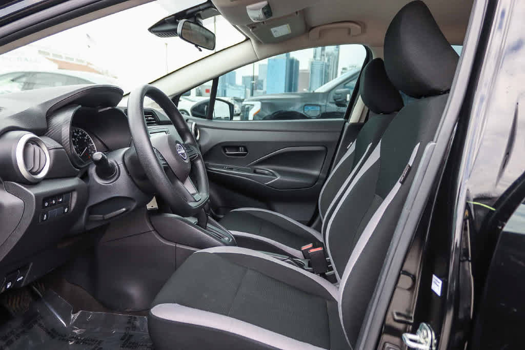Used 2025 Nissan Versa S w/ Trunk Package FWD image 17