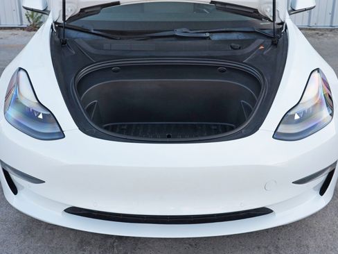 Used 2021 Tesla Model 3 Standard Range image 7