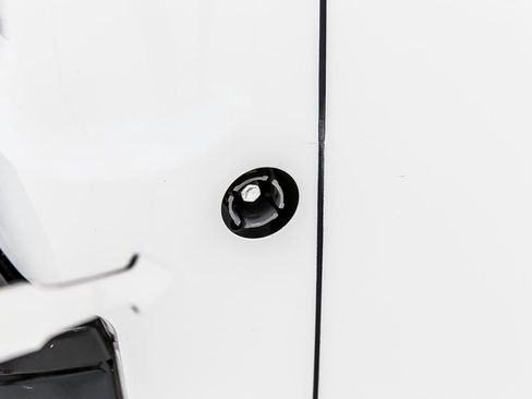 Used 2020 Nissan NV 2500 SV RWD image 39