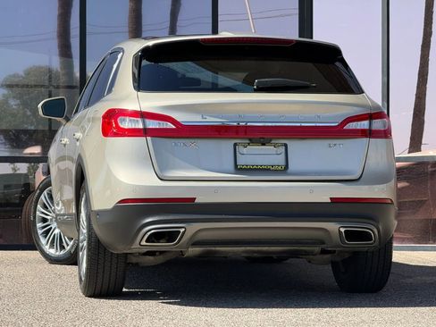 Used 2017 Lincoln MKX Reserve FWD image 8