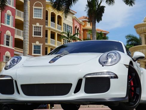 Used 2015 Porsche 911 GT3 RWD image 55