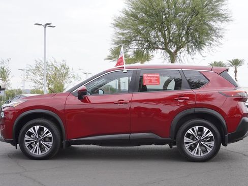 Certified 2022 Nissan Rogue SV w/ SV Premium Package image 2