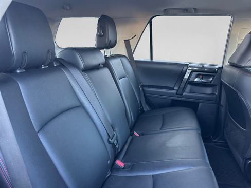 Used 2020 Toyota 4Runner TRD Off-Road Premium w/ Moonroof Package AWD/4WD image 17