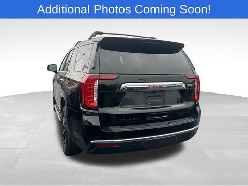 Used 2023 GMC Yukon SLT w/ SLT Premium Package AWD/4WD image 4