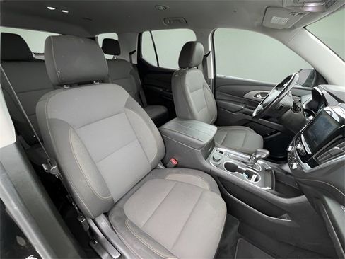 Certified 2021 Chevrolet Traverse LT image 34