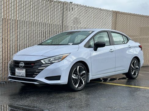 Certified 2025 Nissan Versa SR w/ Trunk Package image 2