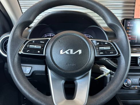 Certified 2023 Kia Forte LXS FWD image 28