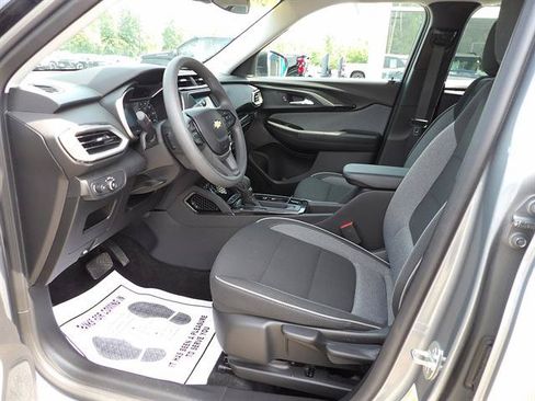 Certified 2023 Chevrolet TrailBlazer LS FWD image 12
