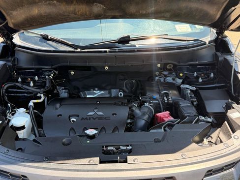 Used 2020 Mitsubishi Outlander Sport Black Edition FWD image 14