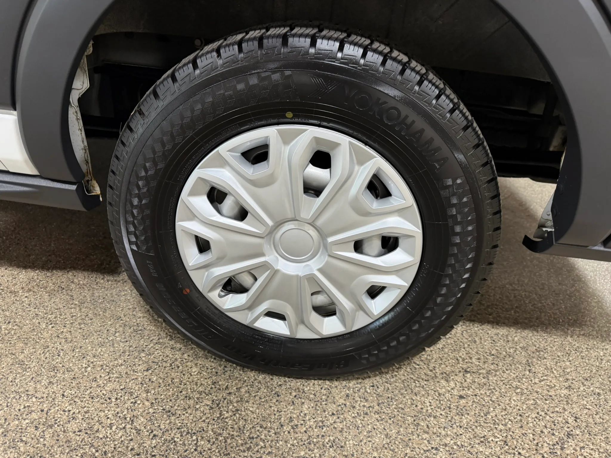 Used 2018 Ford Transit 150 XL RWD image 56