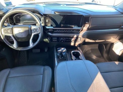 Used 2023 Chevrolet Silverado 1500 LTZ w/ LTZ Premium Package image 6