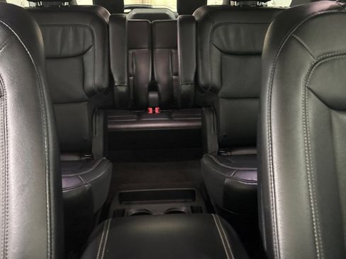 Used 2020 Ford Explorer Limited w/ Class III Trailer Tow Package image 33