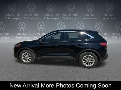 Used 2022 Ford Escape SE w/ Convenience Package FWD image 3