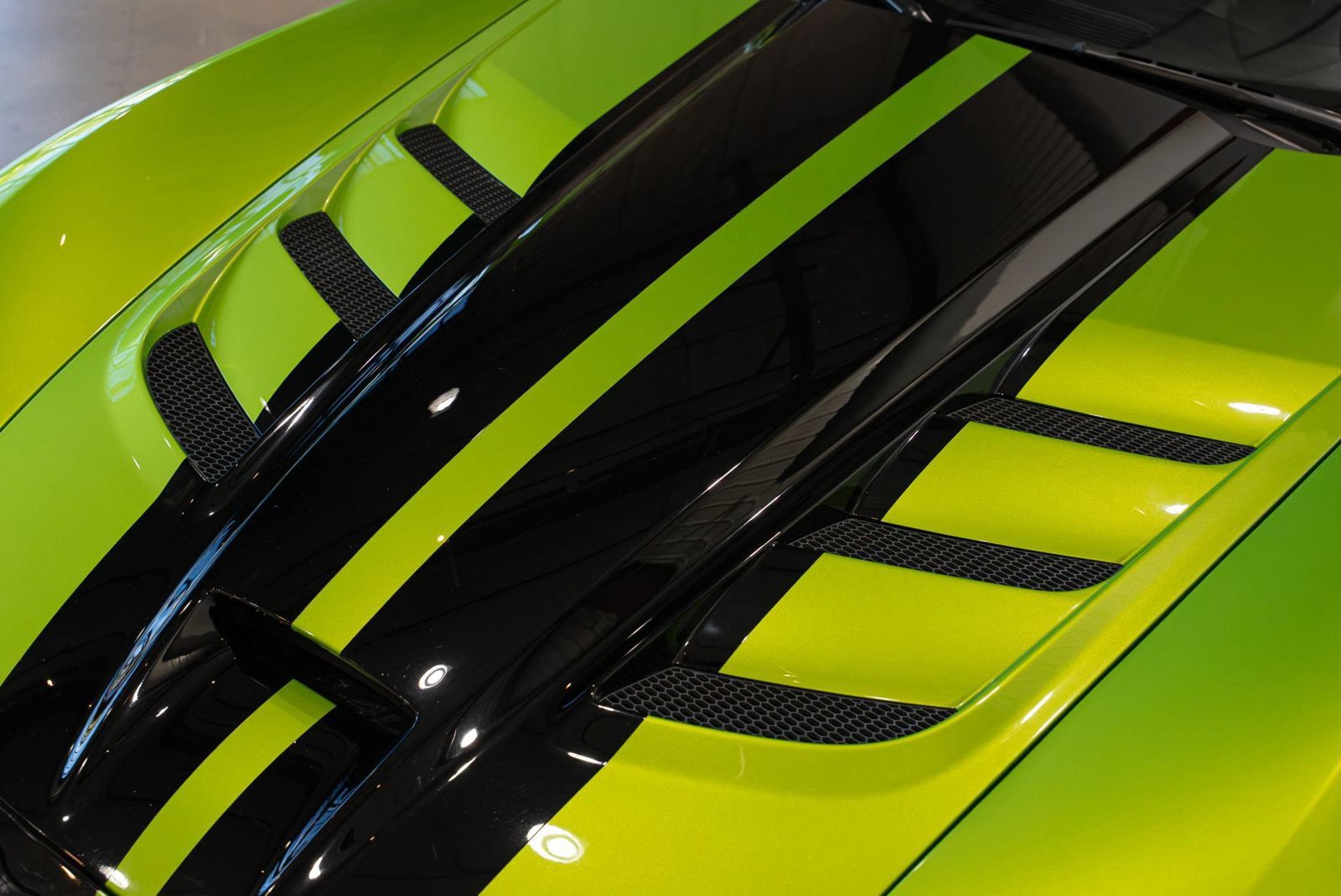 Used 2010 Dodge Viper SRT-10 RWD image 11