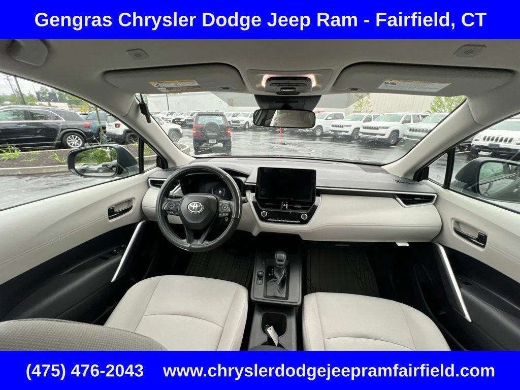 Used 2026 Toyota Corolla Cross L AWD/4WD image 26
