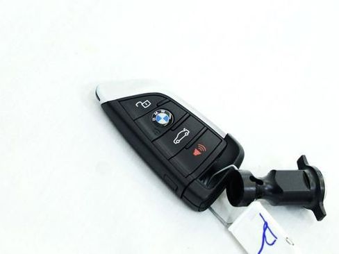 Used 2024 BMW M2 RWD image 44