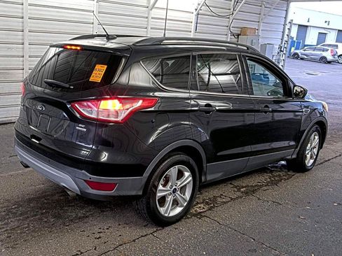 Used 2014 Ford Escape SE w/ Equipment Group 201A AWD/4WD image 2