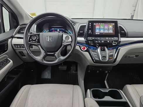 Used 2023 Honda Odyssey Elite image 12