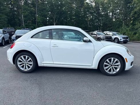 Used 2014 Volkswagen Beetle TDI FWD image 6