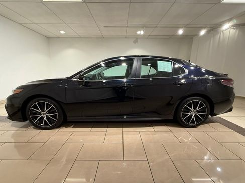 Certified 2024 Toyota Camry SE image 2