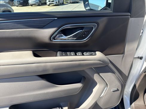 Used 2021 GMC Yukon SLT w/ SLT Luxury Plus Package image 7