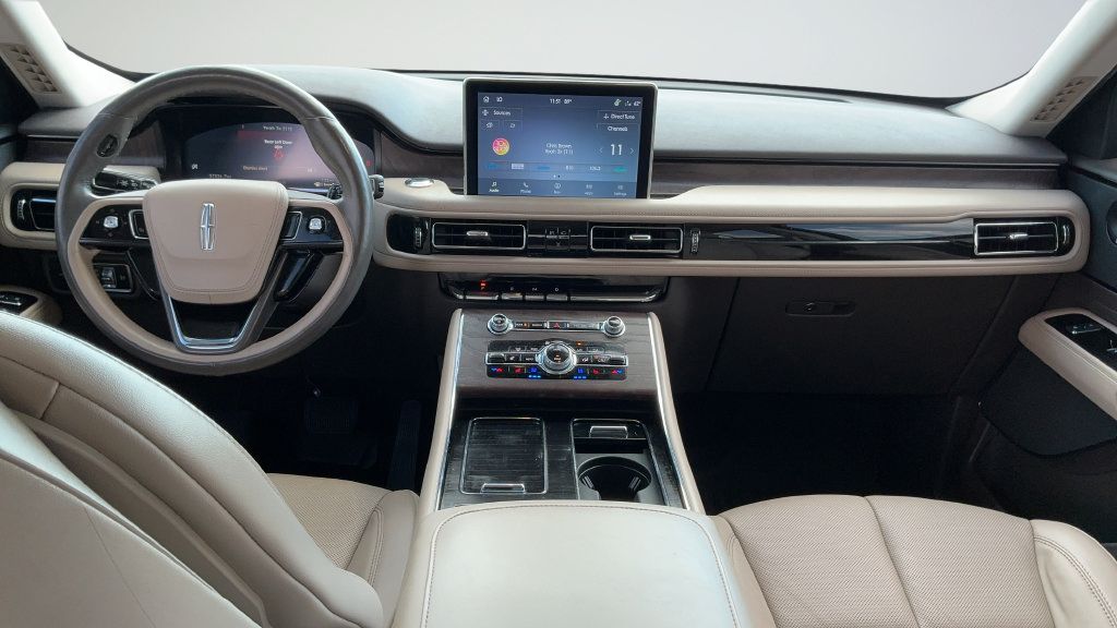 Used 2024 Lincoln Aviator Reserve w/ Equipment Group 201A RWD image 7