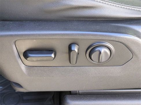 Used 2020 Chevrolet Silverado 1500 LT w/ All-Star Edition image 12