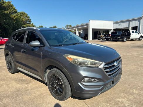 Used 2018 Hyundai Tucson SEL AWD/4WD image 7