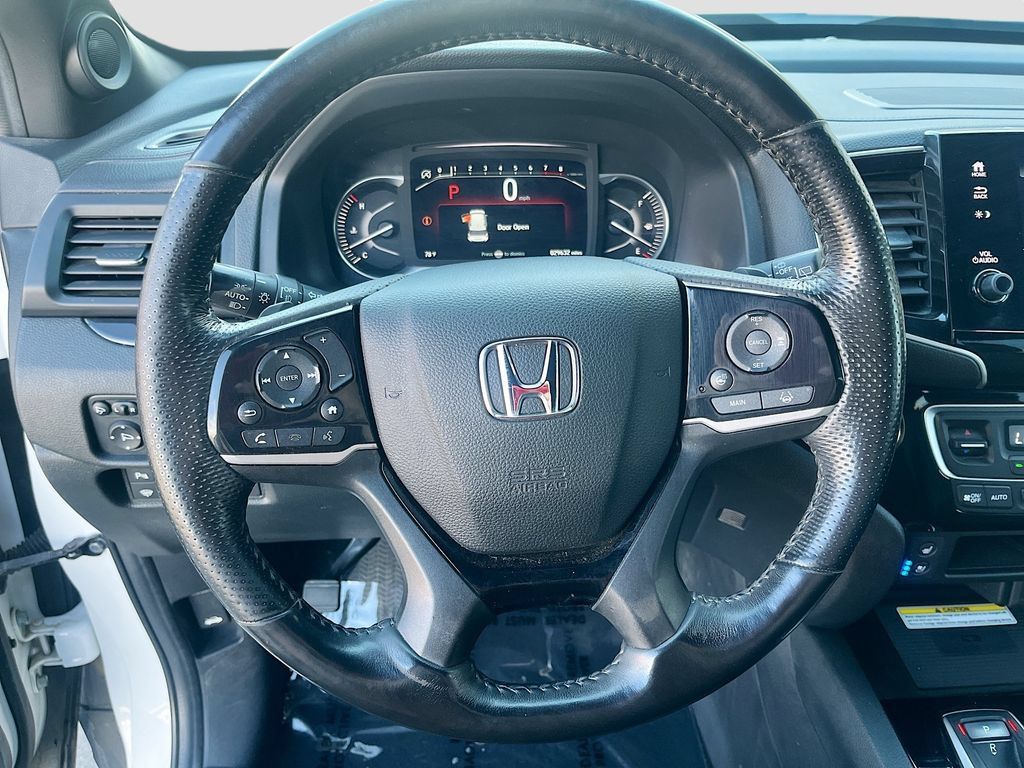Used 2023 Honda Passport Elite image 11