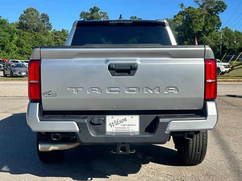 Used 2024 Toyota Tacoma SR5 RWD image 4