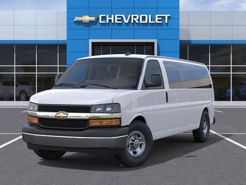 New 2025 Chevrolet Express 3500 LS w/ Chrome Appearance Package image 6