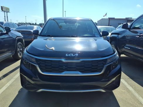 Used 2022 Kia Seltos LX AWD/4WD image 3