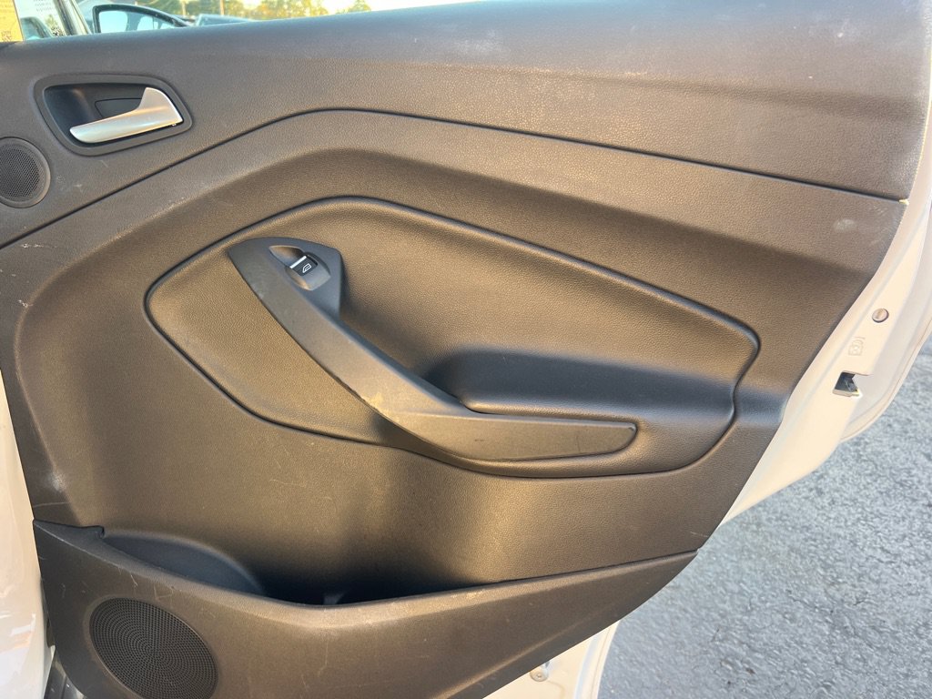 Used 2016 Ford C-MAX SEL w/ Equipment Group 302A FWD image 15