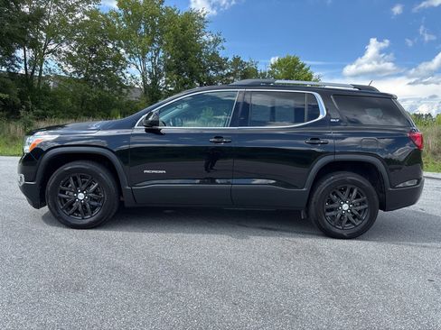 Used 2019 GMC Acadia SLT w/ LPO, Floor Liner Package FWD image 2