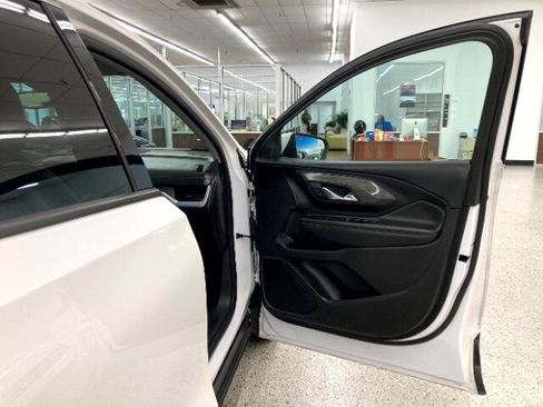 Used 2018 GMC Terrain SLT w/ Preferred Package image 39