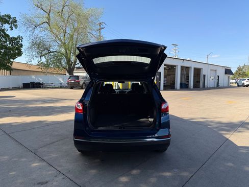 Used 2019 Chevrolet Equinox LT w/ Sun & Navigation Package image 34