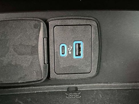 Certified 2024 Ford Bronco Black Diamond image 27