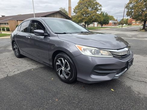 Used 2016 Honda Accord LX image 6