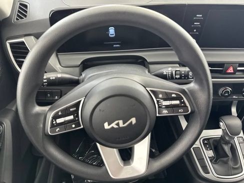 Certified 2026 Kia Seltos LX AWD/4WD image 25