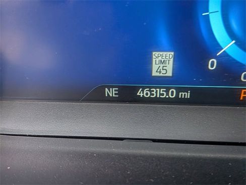 Used 2020 Ford Explorer Platinum w/ Premium Technology Package image 19